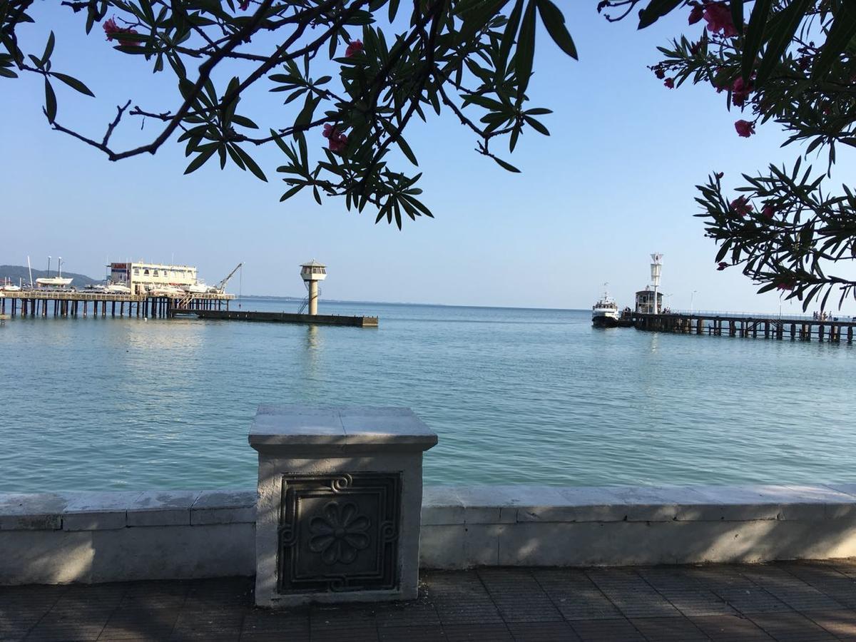 John'S Hotel Sukhumi Eksteriør billede